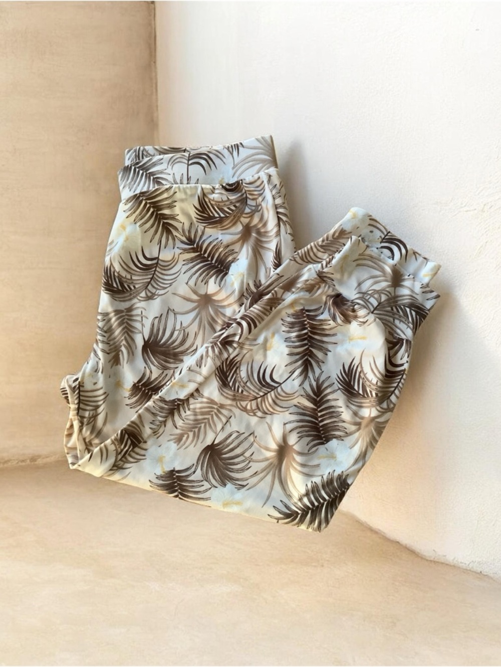 Tommy Bahama Tropical Palm Print Jogger lounge pants - Cream/Brown